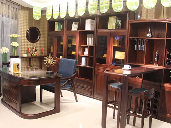 山東實(shí)木家具